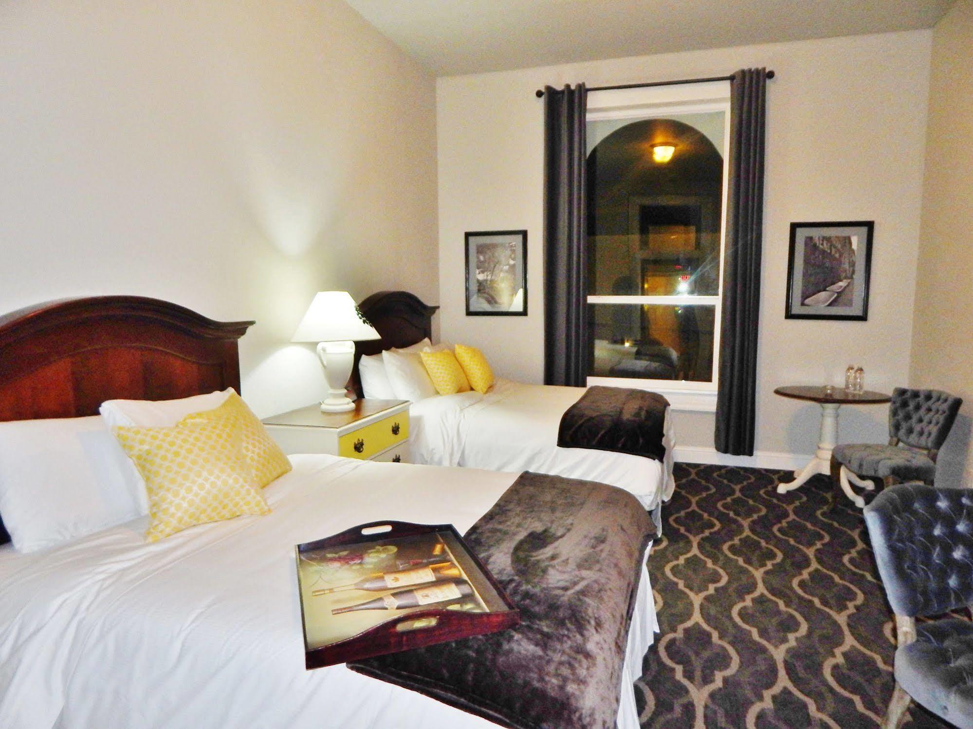 The Dilworth Inn Gonzales Екстер'єр фото