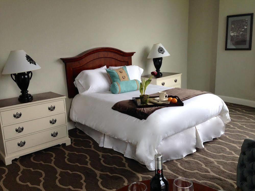 The Dilworth Inn Gonzales Екстер'єр фото